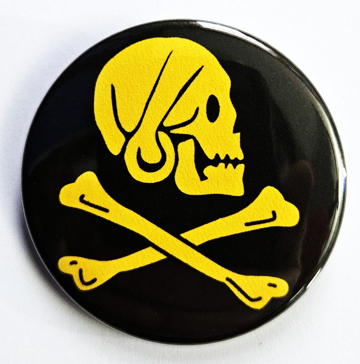 Pirate Flag Buttons Magnets & Bottle Openers.